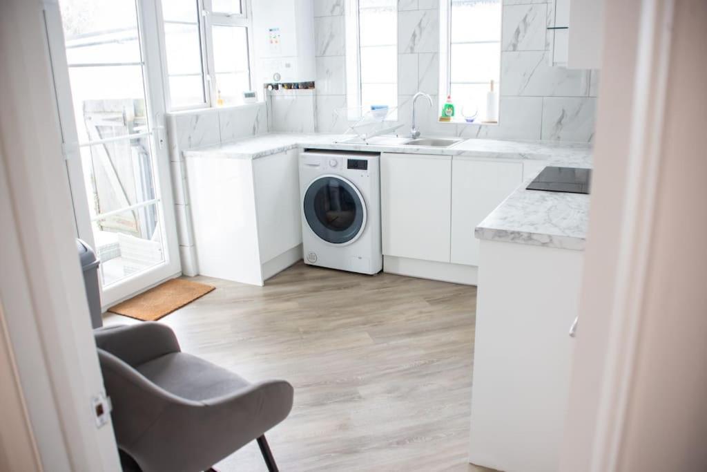 Coastal Haven In Leigh-On-Sea Southend-on-Sea Exterior foto